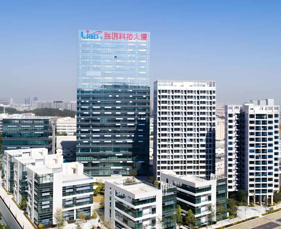 深圳聯(lián)創(chuàng)科技集團(tuán)有限公司。地址：深圳市龍崗區(qū)南灣街道布瀾路21號